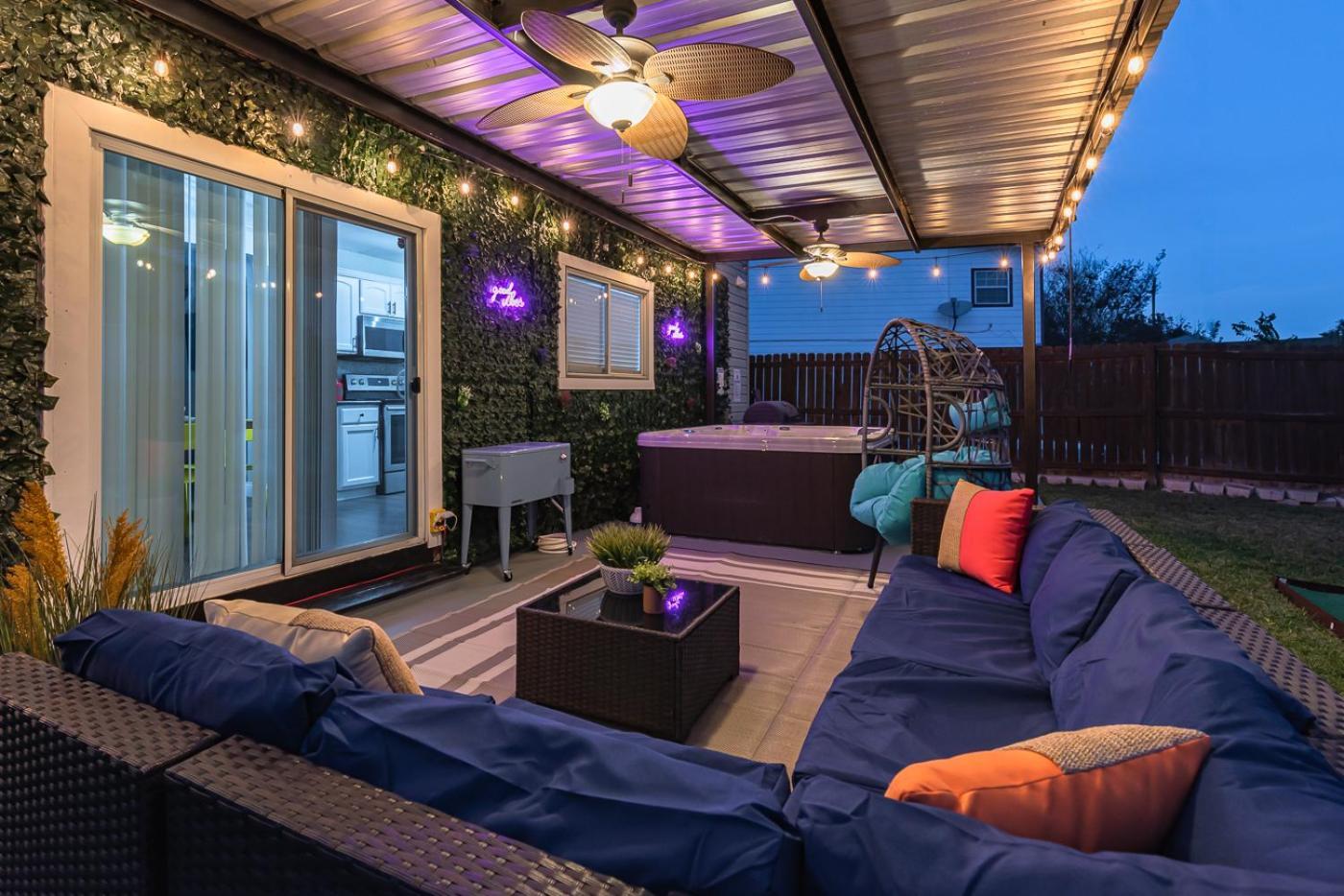 Gameroom, Bbq & Hot-Tub By Lackland & Seaworld Сан Антонио Екстериор снимка