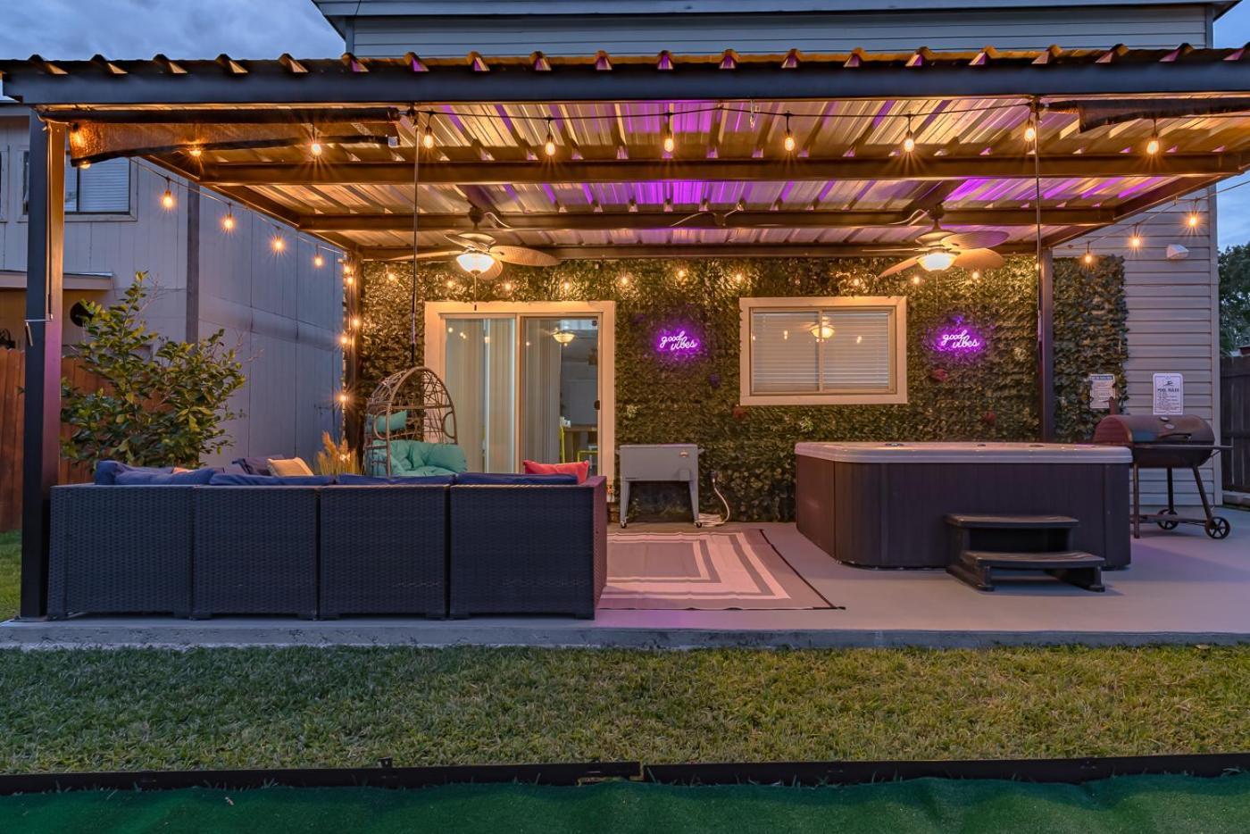 Gameroom, Bbq & Hot-Tub By Lackland & Seaworld Сан Антонио Екстериор снимка