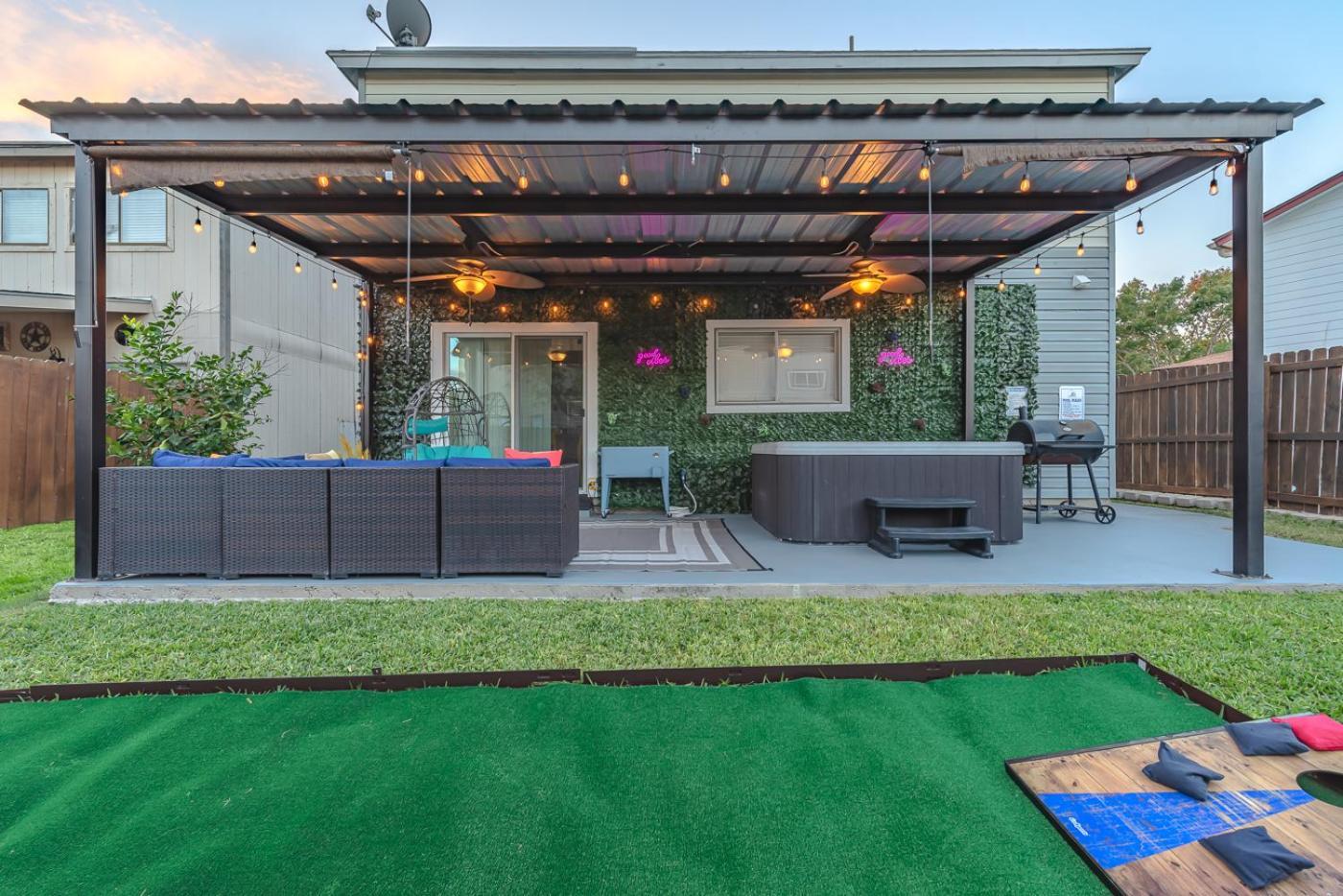 Gameroom, Bbq & Hot-Tub By Lackland & Seaworld Сан Антонио Екстериор снимка